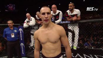 mira como quedo este peleador de ufc tras perder por ko tecnico mira como quedo este peleador de ufc tras perder por ko tecnico