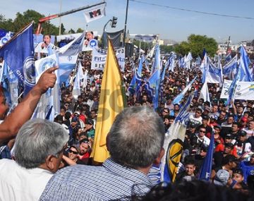 En un año se perdieron 3.200 empleos en la industria petrolera