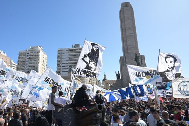 Histórica Marcha En Apoyo De Cristina Kirchner En Plaza De Mayo Las Mejores Fotos 