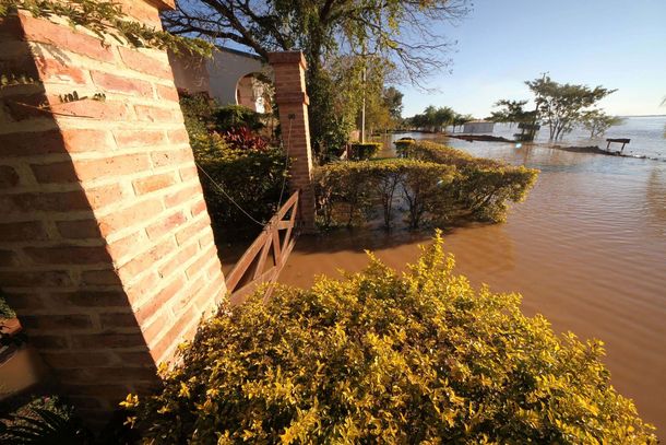 Ya son 3.000 los evacuados en Chaco y Corrientes