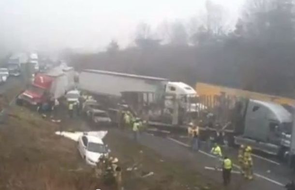 Al menos 3 muertos y 25 heridos por choque de 75 vehículos