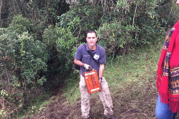 Hallan la caja negra del avión