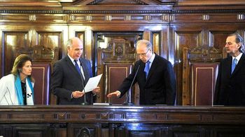 juro rosenkrantz y la corte vuelve a tener cinco miembros juro rosenkrantz y la corte vuelve a tener cinco miembros