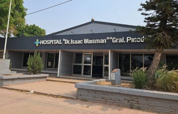 IMÁGENES SENSIBLES: un paciente mordió a una enfermera y le arrancó parte de un dedo en Chaco