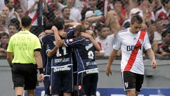 bottinelli quiere hacer borron y cuenta nueva de cara al superclasico bottinelli quiere hacer borron y cuenta nueva de cara al superclasico