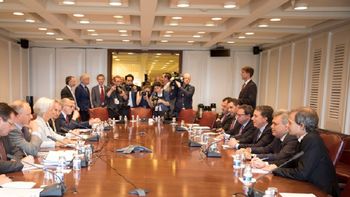 tras la reunion con el fmi, dujovne confirmo que busca un acuerdo stand by de alto acceso tras la reunion con el fmi, dujovne confirmo que busca un acuerdo stand by de alto acceso