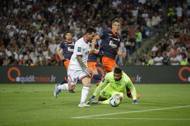 Dos goles de Messi y uno de Di María para el PSG ante Montpellier