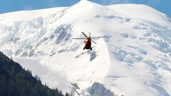 murieron nueve alpinistas tras una avalancha en francia murieron nueve alpinistas tras una avalancha en francia