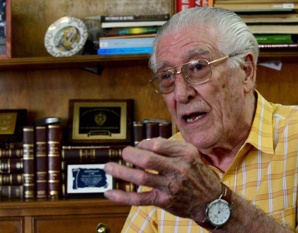 Tiene 91 años y va a estudiar Derecho en la universidad