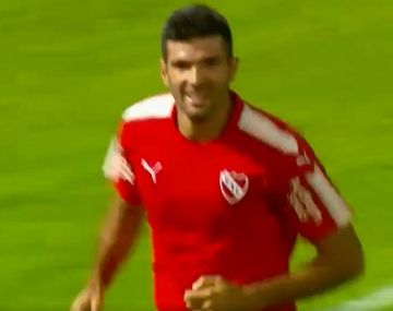 El golazo de Gigliotti en la victoria de Independiente sobre Talleres