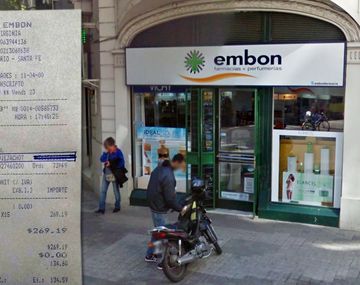 Fue a comprar a una farmacia y le dieron un ticket con un mensaje ofensivo