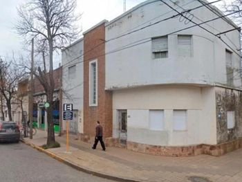 Jubilado mató a tiros a ladrón que intentó robarle una cortadora de césped