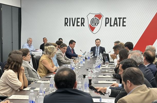 La drástica decisión de Stefano Di Carlo con el plantel de River tras la eliminación