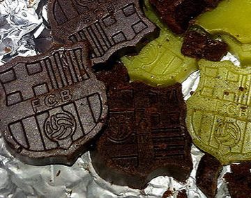 Traficaban marihuana en bombones con forma del escudo del Barcelona