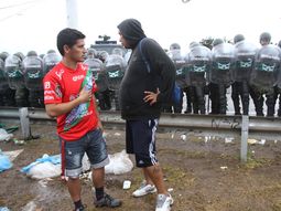 el secretario de seguridad denuncio infiltrados en la protesta de cresta roja el secretario de seguridad denuncio infiltrados en la protesta de cresta roja