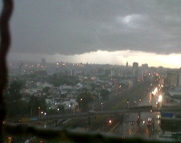 Rige un alerta por fuertes vientos en la Capital Federal