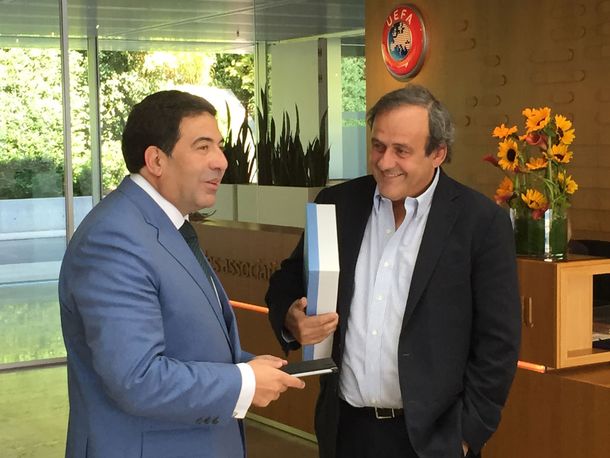 La UEFA colaborará con la AFIP para transparentar el mercado de pases