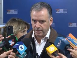 El precandidato presidencial brindó una conferencia de prensa para hablar sobre la denuncia falsa. El precandidato presidencial brindó una conferencia de prensa para hablar sobre la denuncia falsa.