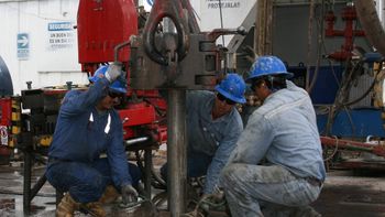 el petroleo trepo 10,3 por ciento a us$42,56, su mayor suba en 6 anos el petroleo trepo 10,3 por ciento a us$42,56, su mayor suba en 6 anos