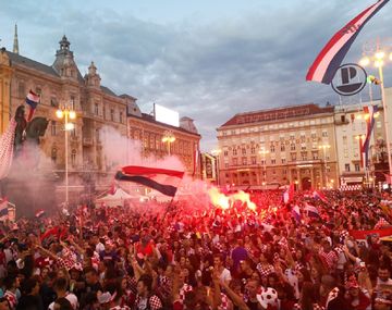 Croacia festejó el histórico subcampeonato con una multitud en las calles