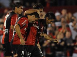 a puro toque: mira los golazos de newells en la noche de libertadores
