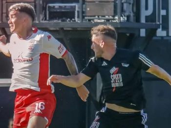 Deportivo Riestra y Huracán igualaron sin goles