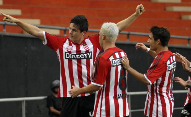 Estudiantes lo dio vuelta y consiguió una victoria en La Plata