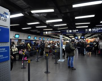 No habrá vuelos por el paro general: 60 mil pasajeros se verán afectados