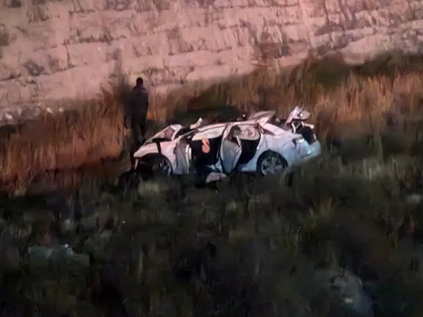 La víctima cayó con su vehículo a un canal aluvional en Godoy Cruz.