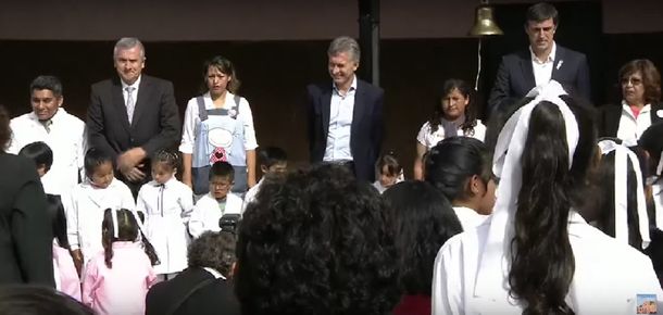 Macri inaugura el ciclo lectivo 2017 en medio del paro nacional docente