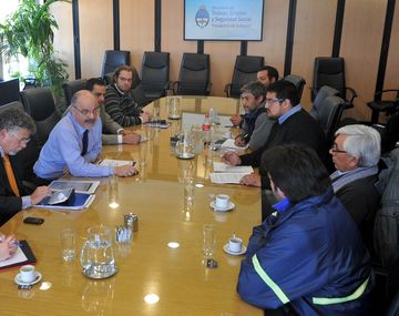 El Gobierno prometió una solución para los trabajadores de la gráfica Donnelley