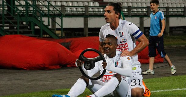 Insólito: Once Caldas le pide 10 millones de dólares a River por un ignoto delantero