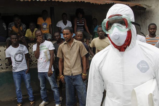 Los cuerpos sin vida con ébola se amontonan en Sierra Leona por un paro