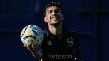 paredes, listo para vivir su primer superclasico ante river como titular con boca paredes, listo para vivir su primer superclasico ante river como titular con boca