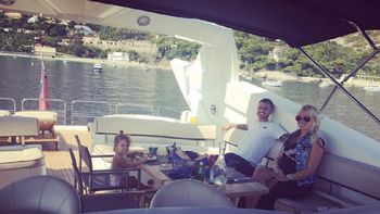 wanda nara dejo de esconder su panza de embarazada wanda nara dejo de esconder su panza de embarazada