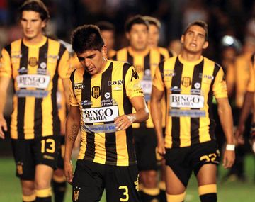 Gimnasia venció a Olimpo y lo complicó en el descenso