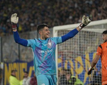 Leandro Brey entró en la historia: cuatro penales atajados y un récord mundial