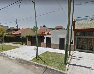 Violenta entradera en Lomas: retuvieron a una familia e hirieron a un hombre al escapar