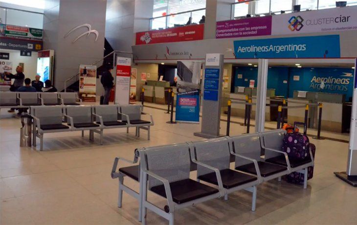 Tercera ola de COVID-19: Aerolíneas Argentinas advierte por cambios o reprogramaciones