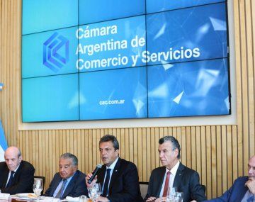 Massa: Voy a meter en cana a los que juegan con el ahorro de la gente