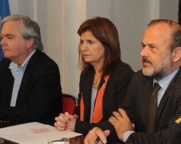 Opositores rechazan democratizar la Justicia