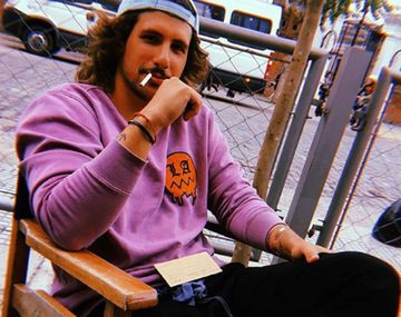 El hijo de la fiscal acusado de abusar de una chica deja el país: se va a ver a Boca