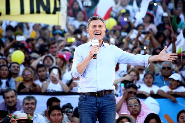 Las fotos del cierre de campaña de Scioli y Macri