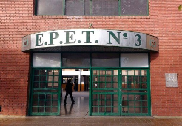 Día de Furia: le pegó a una compañera, insultó a la maestra y le dio una piña a la preceptora