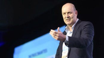 sturzenegger, critico por falta de exportaciones mineras: somos unos pelo... sturzenegger, critico por falta de exportaciones mineras: somos unos pelo...