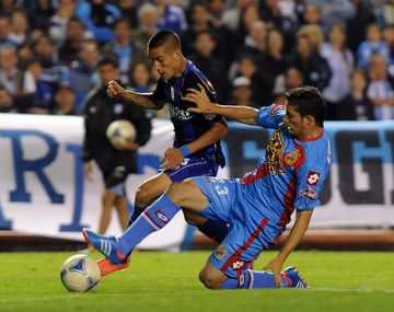 Arsenal y Racing ponen en juego sus últimas fichas