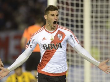 Lucas Alario celebrando lo que pudo ser uno de sus últimos goles en River