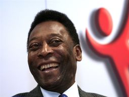 para pele, neymar superara a lionel messi y sera el mejor para pele, neymar superara a lionel messi y sera el mejor