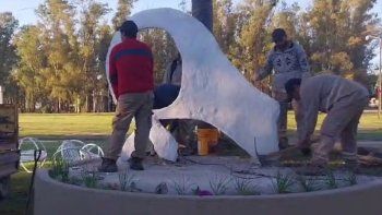 la municipalidad marcos juarez destruyo un monumento a las madres de plaza de mayo
