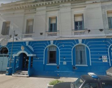 Los niños africanos abandonados en Bahía Blanca entraron al país con visa de turistas